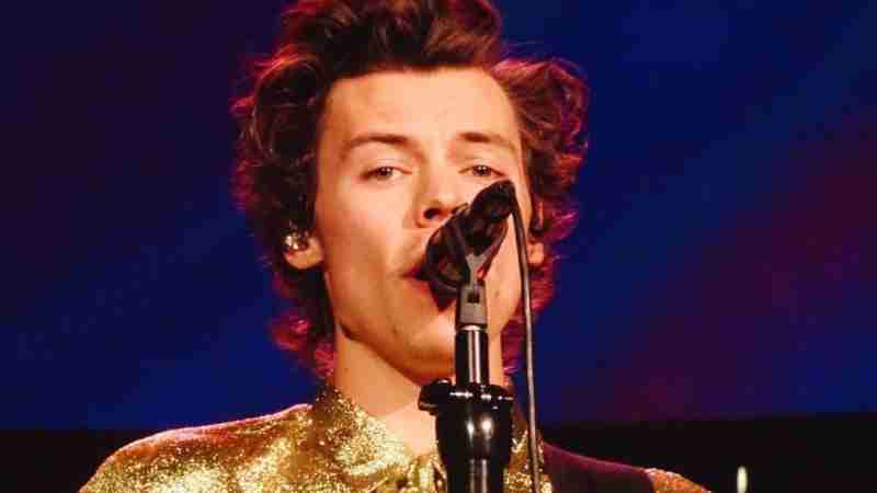 c Harry Styles, tags: album und - CC BY-SA
